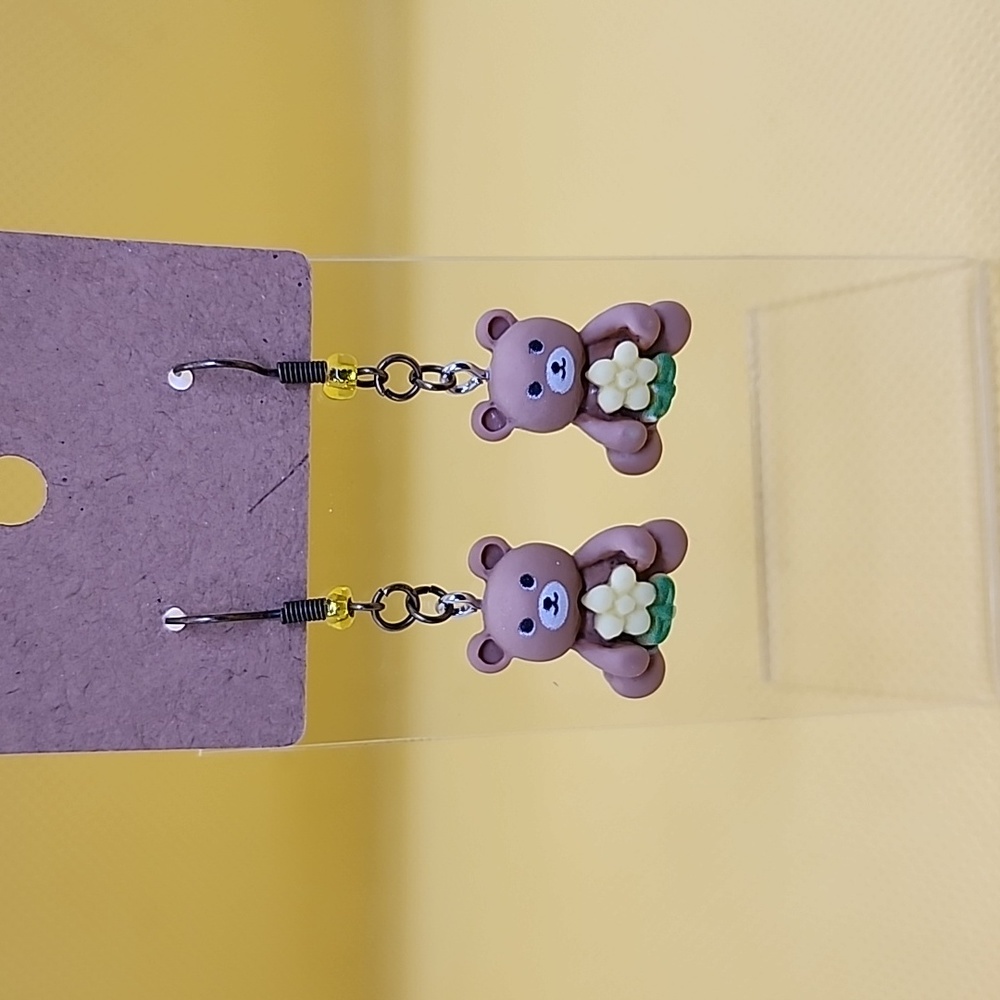 Bear with flower earrings